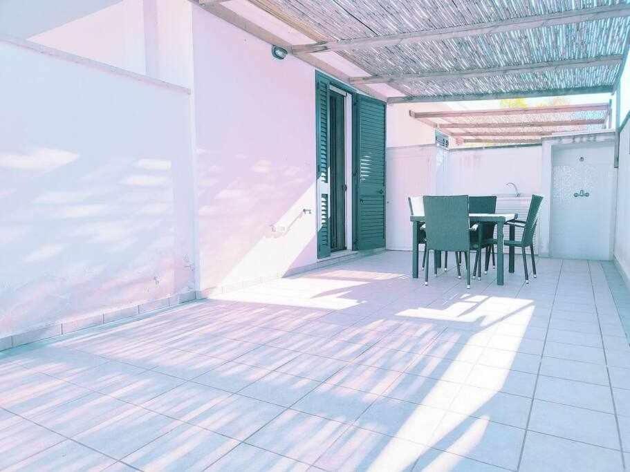 Appartamento Trilocale Girasole 1p e pp a pochi passi dal mare del Salento Torre San Giovanni Ugento Esterno foto
