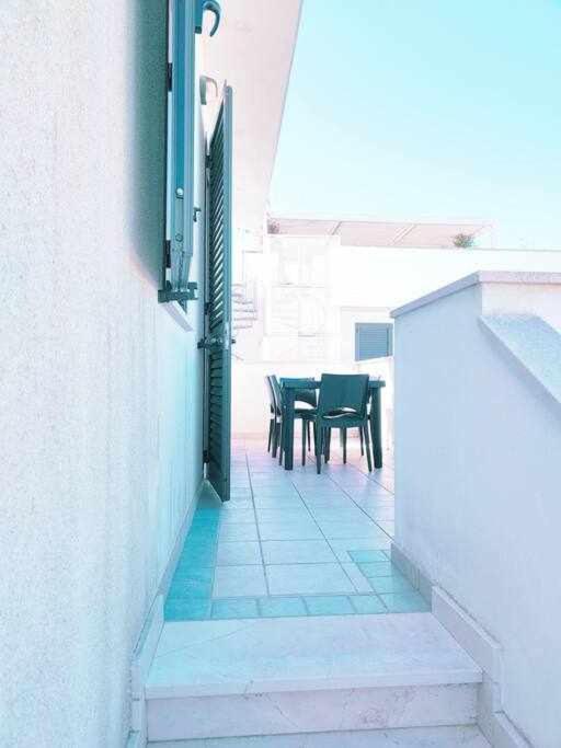 Appartamento Trilocale Girasole 1p e pp a pochi passi dal mare del Salento Torre San Giovanni Ugento Esterno foto